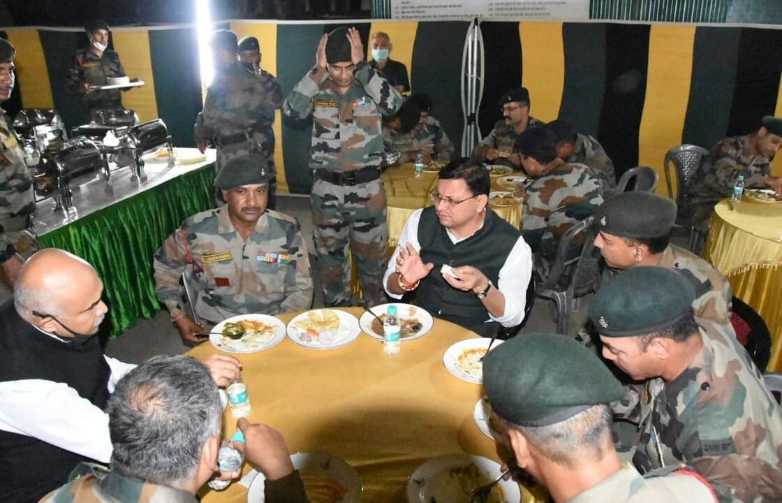 पूर्व सैनिकों के लिए नई शस्त्र लाइसेंस नीति पर मंथन कर रही है धामी सरकार